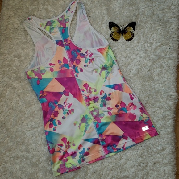 Fila Women's Workout Top, size Medium - Picture 3 of 3